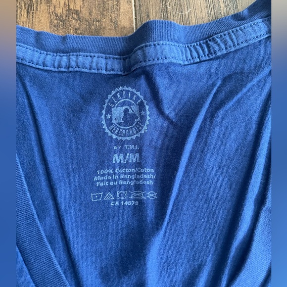 Women’s Toronto Blue Jays logo deep V neck T shirt Genuine merchandise - Picture 3 of 3